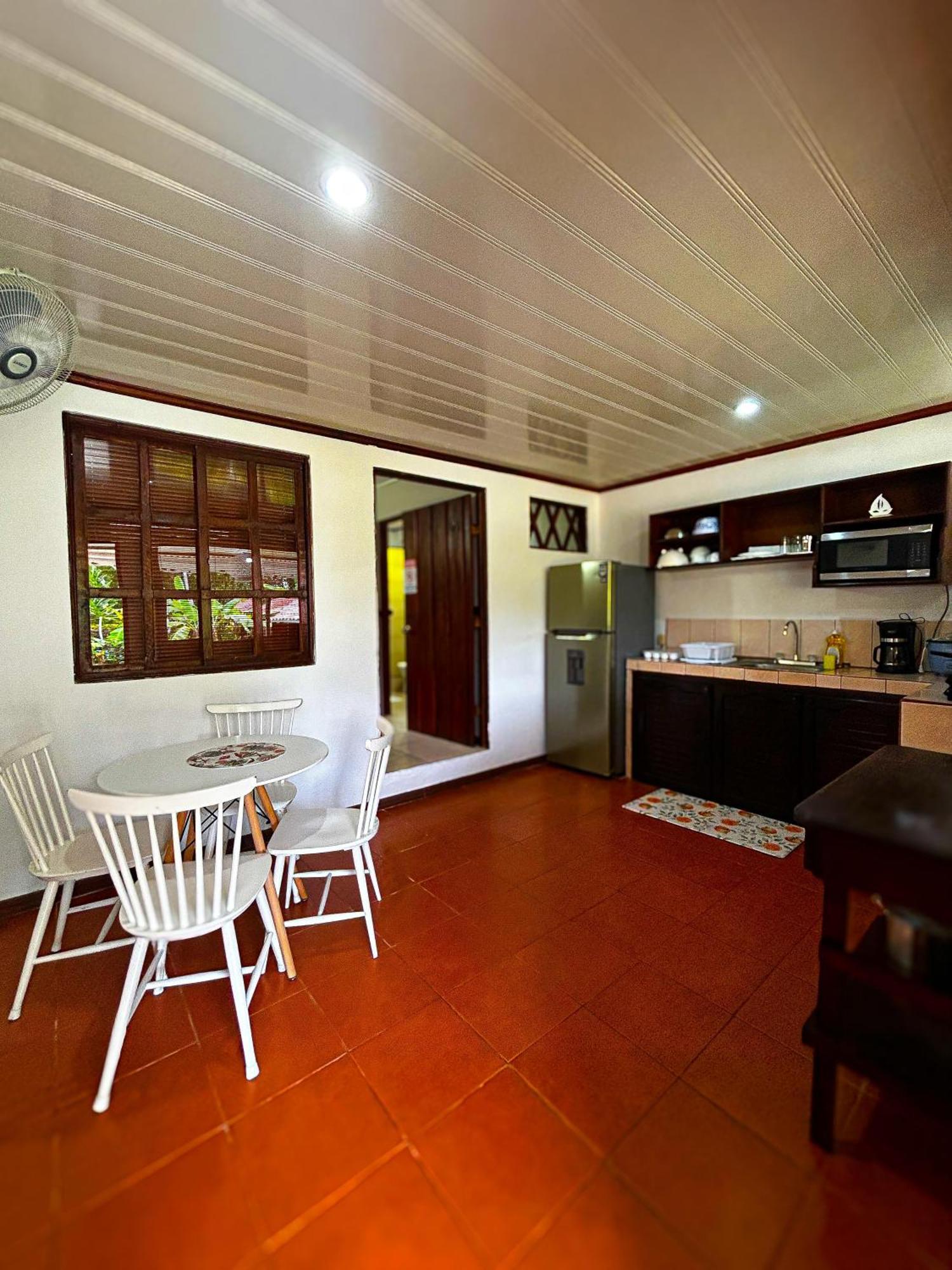Puerto Viejo de Talamanca Cabinas Ole Caribe מראה חיצוני תמונה
